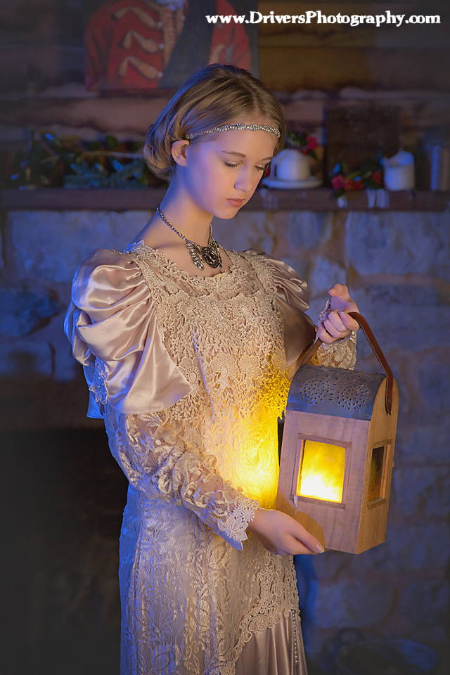 Arabella in Night Lamp | Portrait Photographer | Child Photography | Senior Portrait 